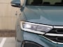 Volkswagen T-Roc 1.5 TSI R-Line Edition 150PK DSG | Led | Trekhaak | Navigatie | Stoelverwarming | Camera