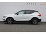 Volvo XC40 T3 163PK Automaat R-Design Adaptieve cruise control / Leder met alcantara bekleding / Parkeersensoren met camera / Trekhaak / stoel - en stuurverwarming / Apple carplay
