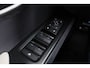 Lexus UX 300h Luxury Line | BTW-Auto | Head-up Display | Stoel & Stuurverwarming |
