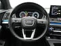 Audi Q5 50 TFSI e S edition PHEV 300pk Dealer O.H. | Trekhaak Af Fabriek | Camera | Lederen Sportstoelen Verwarmd | Sfeerverlichting | Keyless | Blis | Navigatie | DAB | 20"L.M | Virtual | Plug In Hybrid |