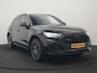 Audi Q5 50 TFSI e S edition PHEV 300pk Dealer O.H. | Trekhaak Af Fabriek | Camera | Lederen Sportstoelen Verwarmd | Sfeerverlichting | Keyless | Blis | Navigatie | DAB | 20"L.M | Virtual | Plug In Hybrid |