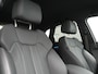 Audi Q5 50 TFSI e S edition PHEV 300pk Dealer O.H. | Trekhaak Af Fabriek | Camera | Lederen Sportstoelen Verwarmd | Sfeerverlichting | Keyless | Blis | Navigatie | DAB | 20"L.M | Virtual | Plug In Hybrid |