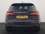 Audi Q5 50 TFSI e S edition PHEV 300pk Dealer O.H. | Trekhaak Af Fabriek | Camera | Lederen Sportstoelen Verwarmd | Sfeerverlichting | Keyless | Blis | Navigatie | DAB | 20"L.M | Virtual | Plug In Hybrid |