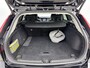Volvo V60 T8 Recharge Ultra Dark | 19" | Trekhaak | Getint Glas | Panoramadak | Head-Up | Harman Kardon | Elektr. verst. Stoelen | Parkeercamera | Stoel/Stuur/Achterbankverwarming | Adaptieve Cruise | BLIS | Keyless