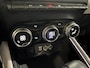 Renault Clio 145PK E-Tech Hybrid Techno Automaat | 1e eigenaar | Trekhaak | 9,3" Navi | 17" Lichtmetalen Velgen | Camera | Apple CarPlay/Android Auto | Climate Control | Full LED | Cruise Control |