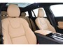 Volvo V60 T8 PLUG-IN HYBRID AWD ULTRA BRIGHT *FULL OPTIONS!* -PANO.DAK|BOWERS&WILKINS|GEVENT.LEDER+MASSAGE|360°CAM|HEAD-UP DISP.|19"