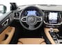 Volvo V60 T8 PLUG-IN HYBRID AWD ULTRA BRIGHT *FULL OPTIONS!* -PANO.DAK|BOWERS&WILKINS|GEVENT.LEDER+MASSAGE|360°CAM|HEAD-UP DISP.|19"