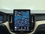 Volvo XC60 T6 Plug-in hybrid AWD Plus Dark | Trekhaak | Head up display | 360 camera