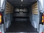 Volkswagen Transporter 2.0 TDI 110 pk L1H1 Life | Airco | Cruise control | Navigatie via App connect | Camera | LED | PDC | Afneembare trekhaak | 17" LM velgen | Bijrijdersbank | Betimmering |