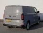 Volkswagen Transporter 2.0 TDI 110 pk L1H1 Life | Airco | Cruise control | Navigatie via App connect | Camera | LED | PDC | Afneembare trekhaak | 17" LM velgen | Bijrijdersbank | Betimmering |