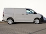 Volkswagen Transporter 2.0 TDI 110 pk L1H1 Life | Airco | Cruise control | Navigatie via App connect | Camera | LED | PDC | Afneembare trekhaak | 17" LM velgen | Bijrijdersbank | Betimmering |