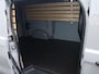 Volkswagen Transporter 2.0 TDI 110 pk L1H1 Life | Airco | Cruise control | Navigatie via App connect | Camera | LED | PDC | Afneembare trekhaak | 17" LM velgen | Bijrijdersbank | Betimmering |