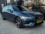 Volvo V60 T6 350 PK Recharge AWD INSCRIPTION | ADAPTIEVE CRUISE CONTROL| SCHUIF-KANTELDAK| STUUR EN STOELVERWARMING| HARMAN/KARDON| LEDEREN STOELEN MET MEMORY|