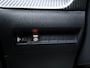 Peugeot 2008 1.2 PureTech Allure Pack Sport (APPLE CARPLAY,NAVI,CAMERA,360 VIEW,DIGITAL COCKPIT,LED,GETINT,SPORTSTOELEN,LM VELGEN)