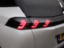 Peugeot 2008 1.2 PureTech Allure Pack Sport (APPLE CARPLAY,NAVI,CAMERA,360 VIEW,DIGITAL COCKPIT,LED,GETINT,SPORTSTOELEN,LM VELGEN)