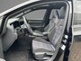 Volkswagen Golf 1.5 eHybrid 272pk DSG GTE · Panoramadak · Camera · Head-Up Display · Inklap. Trekhaak · Stuur- & Stoelverwarming · Dodehoeksensor · Garantie t/m 08-09-2030 of 100.000km