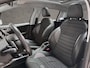 Peugeot 2008 1.2 PureTech Allure Automaat (PANORAMADAK, NAVIGATIE, CLIMATE, LEDER, SPORTSTOELEN, PARKEERSENSOREN, LM VELGEN, GETINT GLAS, CRUISE, NIEUWSTAAT)
