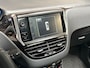 Peugeot 2008 1.2 PureTech Allure Automaat (PANORAMADAK, NAVIGATIE, CLIMATE, LEDER, SPORTSTOELEN, PARKEERSENSOREN, LM VELGEN, GETINT GLAS, CRUISE, NIEUWSTAAT)