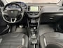 Peugeot 2008 1.2 PureTech Allure Automaat (PANORAMADAK, NAVIGATIE, CLIMATE, LEDER, SPORTSTOELEN, PARKEERSENSOREN, LM VELGEN, GETINT GLAS, CRUISE, NIEUWSTAAT)