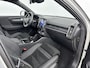 Volvo EX40 Single Motor Extended Range Ultra 82 kWh | 20" | Leder/Nubuck | Trekhaak | Getint Glas | Panoramadak | Harman Kardon | Elektr. verst. Stoelen | Stoel/Stuurverwarming | Warmtepomp | Adaptieve Cruise | BLIS