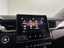 Renault Captur 130PK TCe Intens Automaat | Navi | Camera | Parkeersensoren | Climate Control | Apple CarPlay/Android Auto | Full LED | Licht & Regen Sensor | Lichtmetalen Velgen | Armsteun |