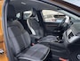 Renault Captur 130PK TCe Intens Automaat | Navi | Camera | Parkeersensoren | Climate Control | Apple CarPlay/Android Auto | Full LED | Licht & Regen Sensor | Lichtmetalen Velgen | Armsteun |