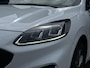 Ford Kuga 2.5 PHEV ST-Line X | Elektrische trekhaak | B&O | Elektrische kofferklep | Stoelverwarming (voor/achter) | Adaptive Cruise Control | Head-Up Display | Parkeercamera/-sensoren | Keyless Entry/Start | Climate Control | BLIS | Draadloze telefoonlader |