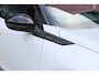 Peugeot 2008 1.2 Hybrid 145 GT PACK | ELEKTRISCH BEDIENBARE BESTUURDERSSTOEL | NAVIGATIE | FULL LED KOPLAMPEN | DRAADLOZE APPLE CARPLAY/ANDROID AUTO | ADAPTIVE CRUISE CONTROL | CAMERA VOOR + ACHTER | CLIMATE CONTROL | LICHTMETALEN VELGEN 17" | KEYLESS ENTRY/START | DAB+ RADIO | ALCANTARA/LEDEREN BEKLEDING | DODEHOEK DETECTIE | PARKEERSENSOREN VOOR + ACHTER | STOEL VERWARMING | DRAADLOZE TELEFOONLADER |