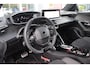 Peugeot 2008 1.2 Hybrid 145 GT PACK | ELEKTRISCH BEDIENBARE BESTUURDERSSTOEL | NAVIGATIE | FULL LED KOPLAMPEN | DRAADLOZE APPLE CARPLAY/ANDROID AUTO | ADAPTIVE CRUISE CONTROL | CAMERA VOOR + ACHTER | CLIMATE CONTROL | LICHTMETALEN VELGEN 17" | KEYLESS ENTRY/START | DAB+ RADIO | ALCANTARA/LEDEREN BEKLEDING | DODEHOEK DETECTIE | PARKEERSENSOREN VOOR + ACHTER | STOEL VERWARMING | DRAADLOZE TELEFOONLADER |
