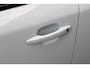 Peugeot 2008 1.2 Hybrid 145 GT PACK | ELEKTRISCH BEDIENBARE BESTUURDERSSTOEL | NAVIGATIE | FULL LED KOPLAMPEN | DRAADLOZE APPLE CARPLAY/ANDROID AUTO | ADAPTIVE CRUISE CONTROL | CAMERA VOOR + ACHTER | CLIMATE CONTROL | LICHTMETALEN VELGEN 17" | KEYLESS ENTRY/START | DAB+ RADIO | ALCANTARA/LEDEREN BEKLEDING | DODEHOEK DETECTIE | PARKEERSENSOREN VOOR + ACHTER | STOEL VERWARMING | DRAADLOZE TELEFOONLADER |