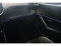 Peugeot 2008 1.2 Hybrid 145 GT PACK | ELEKTRISCH BEDIENBARE BESTUURDERSSTOEL | NAVIGATIE | FULL LED KOPLAMPEN | DRAADLOZE APPLE CARPLAY/ANDROID AUTO | ADAPTIVE CRUISE CONTROL | CAMERA VOOR + ACHTER | CLIMATE CONTROL | LICHTMETALEN VELGEN 17" | KEYLESS ENTRY/START | DAB+ RADIO | ALCANTARA/LEDEREN BEKLEDING | DODEHOEK DETECTIE | PARKEERSENSOREN VOOR + ACHTER | STOEL VERWARMING | DRAADLOZE TELEFOONLADER |