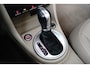 Volkswagen Beetle Cabriolet 1.2 TSI 105PK Design BlueMotion | STOELVERW. | NAVIGATIE | CRUISE CONTROL | AIRCO | XENON | 17 INCH
