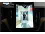 Volvo XC60 2.0 T6 293kW/399pk Aut8 Plug-in hybrid Ultra Dark PANORAMADAK + HARMAN/KARDON + ADAPT.CRUISE + HEAD-UP + STOELVERWARMING V&A + STUURVERWARMING + GOOGLE DASH + 360 CAMERA + BLIS + CTA + LUCHTVERING + 21" LM-VELGEN!!