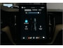 Volvo XC60 2.0 T6 AWD 293kW/399pk Aut8 Plug-in hybrid Ultra Dark Facelift! LUCHTVERING + PANORAMADAK + HARMAN/KARDON + ADAPT.CRUISE + HEAD-UP + STOELVERWARMING V&A + STUURVERWARMING + GOOGLE DASH + 360 CAMERA + BLIS + PARKSENSOREN + 21" LM-VELGEN!!