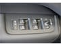 Volvo XC60 2.0 T6 AWD 293kW/399pk Aut8 Plug-in hybrid Ultra Dark Facelift! LUCHTVERING + PANORAMADAK + HARMAN/KARDON + ADAPT.CRUISE + HEAD-UP + STOELVERWARMING V&A + STUURVERWARMING + GOOGLE DASH + 360 CAMERA + BLIS + PARKSENSOREN + 21" LM-VELGEN!!