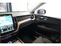 Volvo XC60 2.0 T6 293kW/399pk Aut8 Plug-in hybrid Ultra Dark PANORAMADAK + HARMAN/KARDON + ADAPT.CRUISE + HEAD-UP + STOELVERWARMING V&A + STUURVERWARMING + GOOGLE DASH + 360 CAMERA + BLIS + CTA + LUCHTVERING + 21" LM-VELGEN!!