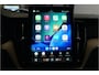 Volvo XC60 2.0 T6 293kW/399pk Aut8 Plug-in hybrid Ultra Dark PANORAMADAK + HARMAN/KARDON + ADAPT.CRUISE + HEAD-UP + STOELVERWARMING V&A + STUURVERWARMING + GOOGLE DASH + 360 CAMERA + BLIS + CTA + LUCHTVERING + 21" LM-VELGEN!!