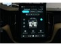 Volvo XC60 2.0 T6 AWD 293kW/399pk Aut8 Plug-in hybrid Ultra Dark Facelift! LUCHTVERING + PANORAMADAK + HARMAN/KARDON + ADAPT.CRUISE + HEAD-UP + STOELVERWARMING V&A + STUURVERWARMING + GOOGLE DASH + 360 CAMERA + BLIS + PARKSENSOREN + 21" LM-VELGEN!!