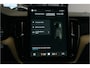 Volvo XC60 2.0 T6 293kW/399pk Aut8 Plug-in hybrid Ultra Dark PANORAMADAK + HARMAN/KARDON + ADAPT.CRUISE + HEAD-UP + STOELVERWARMING V&A + STUURVERWARMING + GOOGLE DASH + 360 CAMERA + BLIS + CTA + LUCHTVERING + 21" LM-VELGEN!!
