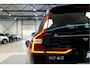Volvo XC60 2.0 T6 293kW/399pk Aut8 Plug-in hybrid Ultra Dark PANORAMADAK + HARMAN/KARDON + ADAPT.CRUISE + HEAD-UP + STOELVERWARMING V&A + STUURVERWARMING + GOOGLE DASH + 360 CAMERA + BLIS + CTA + LUCHTVERING + 21" LM-VELGEN!!