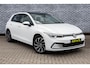 Volkswagen Golf 1.5 TSI Life Business | Panoramadak | ErgoActive | Stoelmassage | Navigatie Discover Pro | Cruise Control Adaptief | Parkeersensoren | Lichtmetalen Velgen 17 inch | Alarm | LED Koplampen
