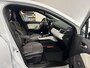 Renault Clio 90PK TCe Techno | Navi | Camera | Parkeersensoren | Climate Control | Apple CarPlay/Android Auto | Cruise Control | Lichtmetalen Velgen | Licht & Regen Sensor | Armsteun |