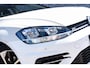 Volkswagen Golf 1.0 TSI R-line Comfortline | Navigatie | Parkeersensoren | Climate Control | Regensensor | Cruise Control Adaptief | Lichtmetalen Velgen