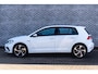 Volkswagen Golf 1.0 TSI R-line Comfortline | Navigatie | Parkeersensoren | Climate Control | Regensensor | Cruise Control Adaptief | Lichtmetalen Velgen