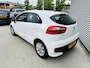 Kia Rio 1.2 ComfortPlusLine Navigator 85pk Navi | Cruise | Airco | LM velgen
