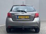 Toyota Yaris 1.5 Hybrid Trend / Dealer Onderhouden / Cruise Control / Climate Control / Bluetooth / Navigatie / 15'' Lichtmetalen Velgen / EV Mode /