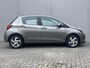 Toyota Yaris 1.5 Hybrid Trend / Dealer Onderhouden / Cruise Control / Climate Control / Bluetooth / Navigatie / 15'' Lichtmetalen Velgen / EV Mode /