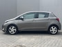 Toyota Yaris 1.5 Hybrid Trend / Dealer Onderhouden / Cruise Control / Climate Control / Bluetooth / Navigatie / 15'' Lichtmetalen Velgen / EV Mode /