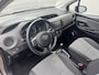 Toyota Yaris 1.5 Hybrid Trend / Dealer Onderhouden / Cruise Control / Climate Control / Bluetooth / Navigatie / 15'' Lichtmetalen Velgen / EV Mode /