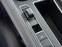 Skoda Enyaq iV 80 SOH 90% Panoramadak 3-Zone Ecc Adap.Cruise Camera Navi Apple Carplay Android Auto Pdc Stoel+Stuurverwarming Lmv Led Privacy Glas Keyless advanced Dodehoek detectie File assistent Verkeersbord detectie 1e Eigenaar Dealeronderhouden Origineel Nederlandse Auto